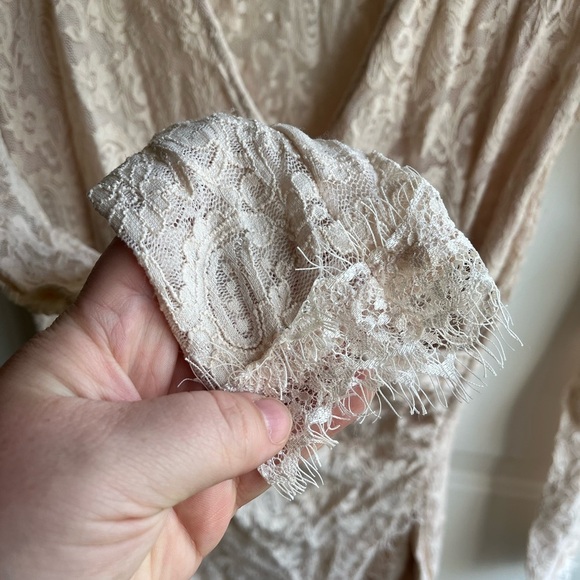 Free People NWOT Pearl Lace Champagne Toast Long Sleeve Mini Dress Sz Small - Picture 9 of 12
